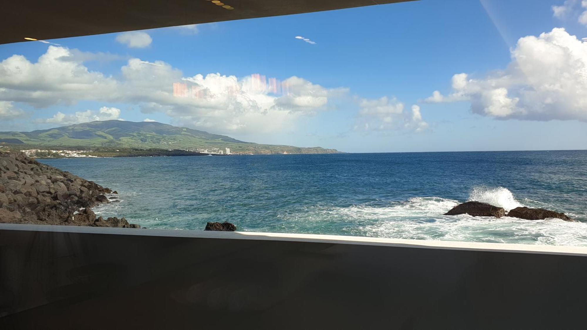 Home At Azores - Oasis House São Roque الغرفة الصورة