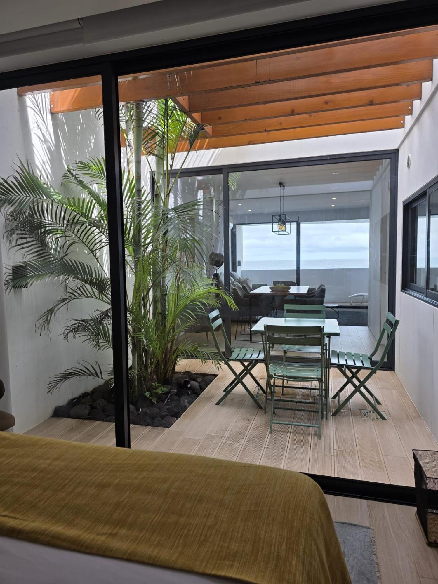 Home At Azores - Oasis House São Roque المظهر الخارجي الصورة